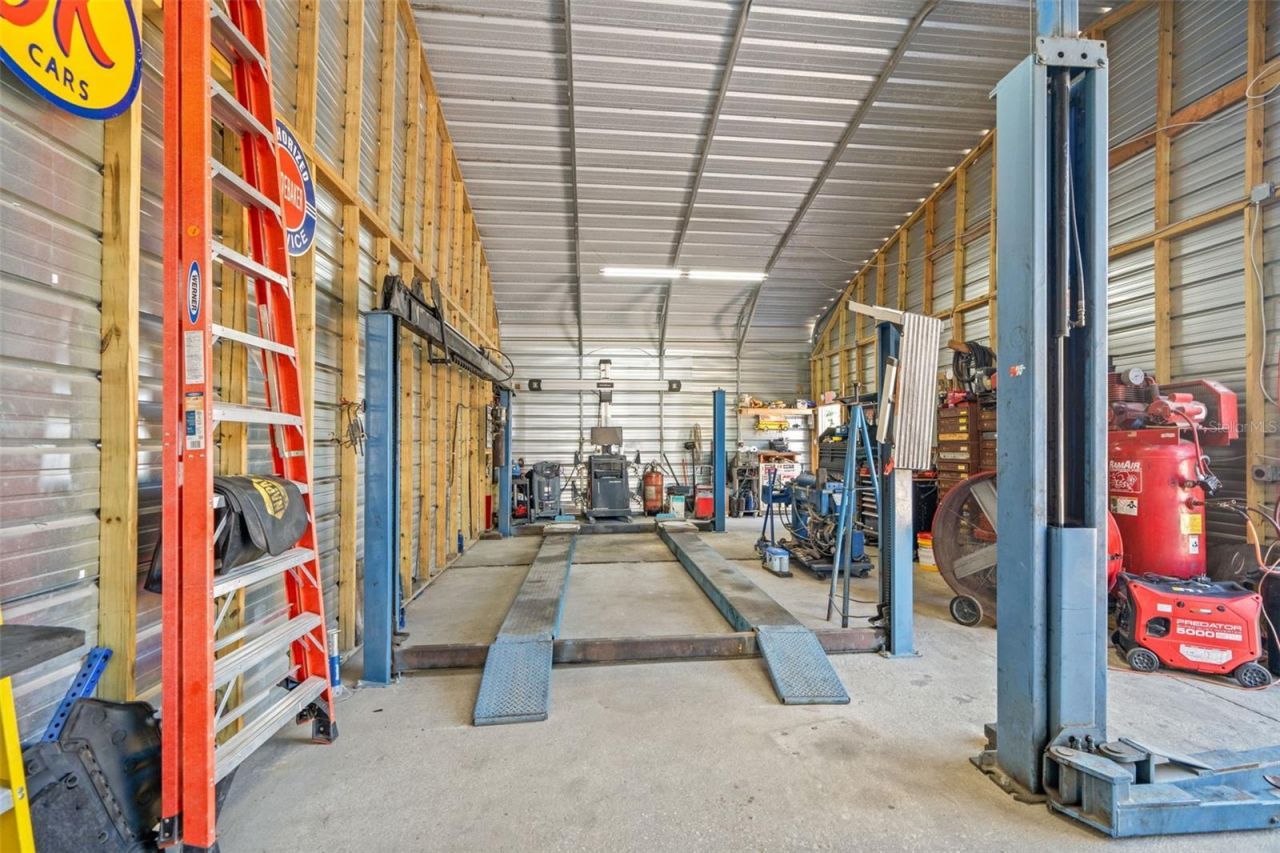 9539 State Road 52, Hudson, FL 34669 Photo