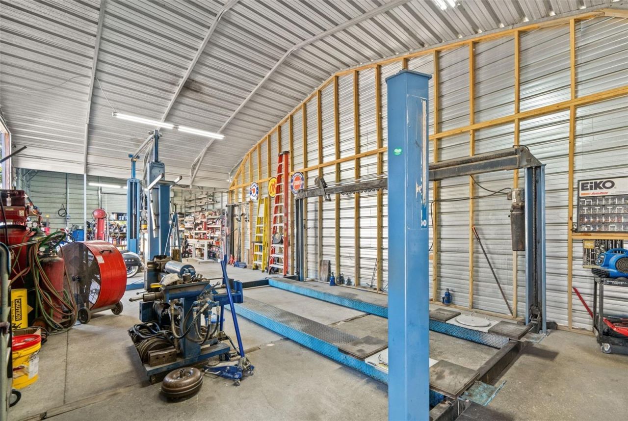 9539 State Road 52, Hudson, FL 34669 Photo