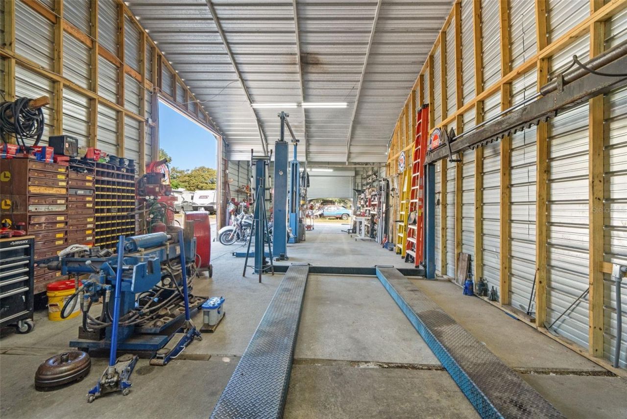 9539 State Road 52, Hudson, FL 34669 Photo