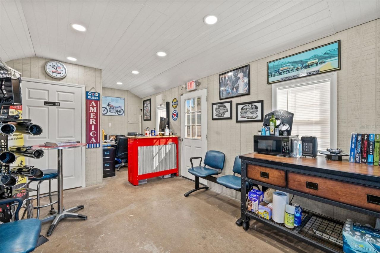 9539 State Road 52, Hudson, FL 34669 Photo