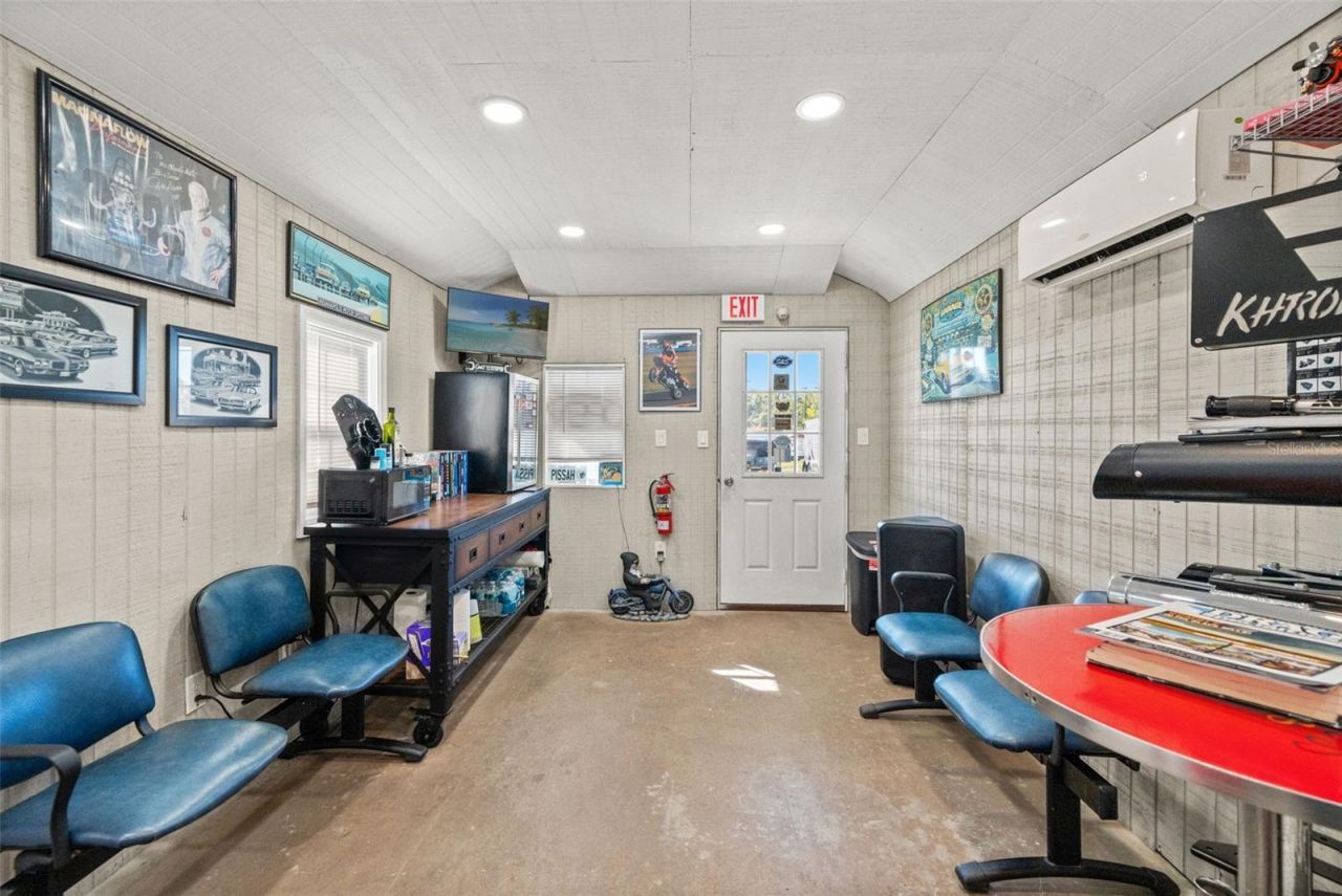 9539 State Road 52, Hudson, FL 34669 Photo