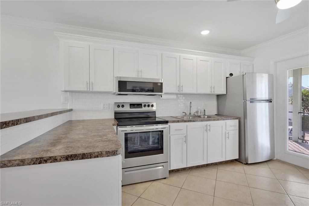 466 12th Ave S, Unit 466, Naples, FL 34102 Photo