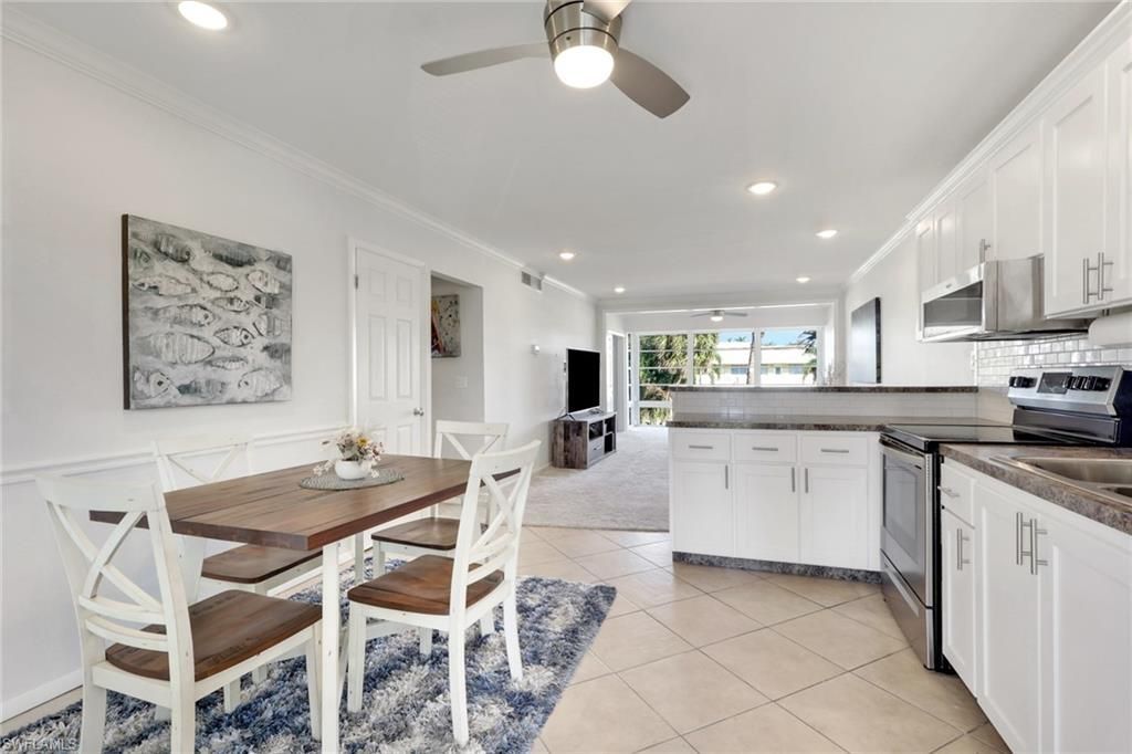 466 12th Ave S, Unit 466, Naples, FL 34102 Photo