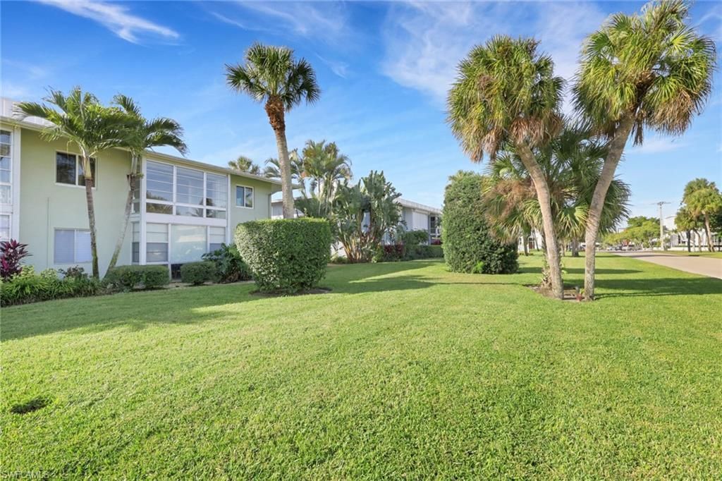 466 12th Ave S, Unit 466, Naples, FL 34102 Photo