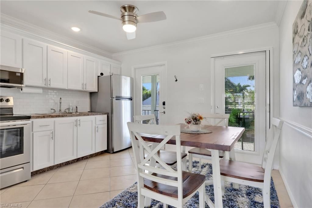 466 12th Ave S, Unit 466, Naples, FL 34102 Photo