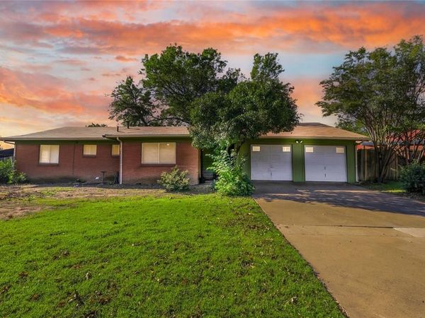 1552 Roma Lane, Fort Worth, TX 76134