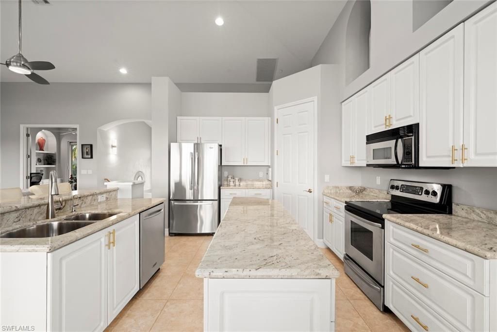 824 Birdie View Pt, Sanibel, FL 33957 Photo