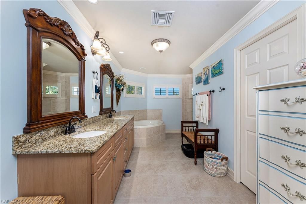 4128 NW 36th Ln, Cape Coral, FL 33993 Photo