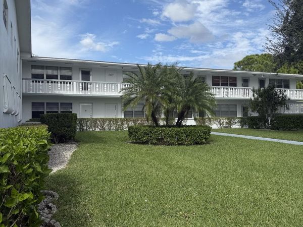 268 Windsor L, West Palm Beach, FL 33417