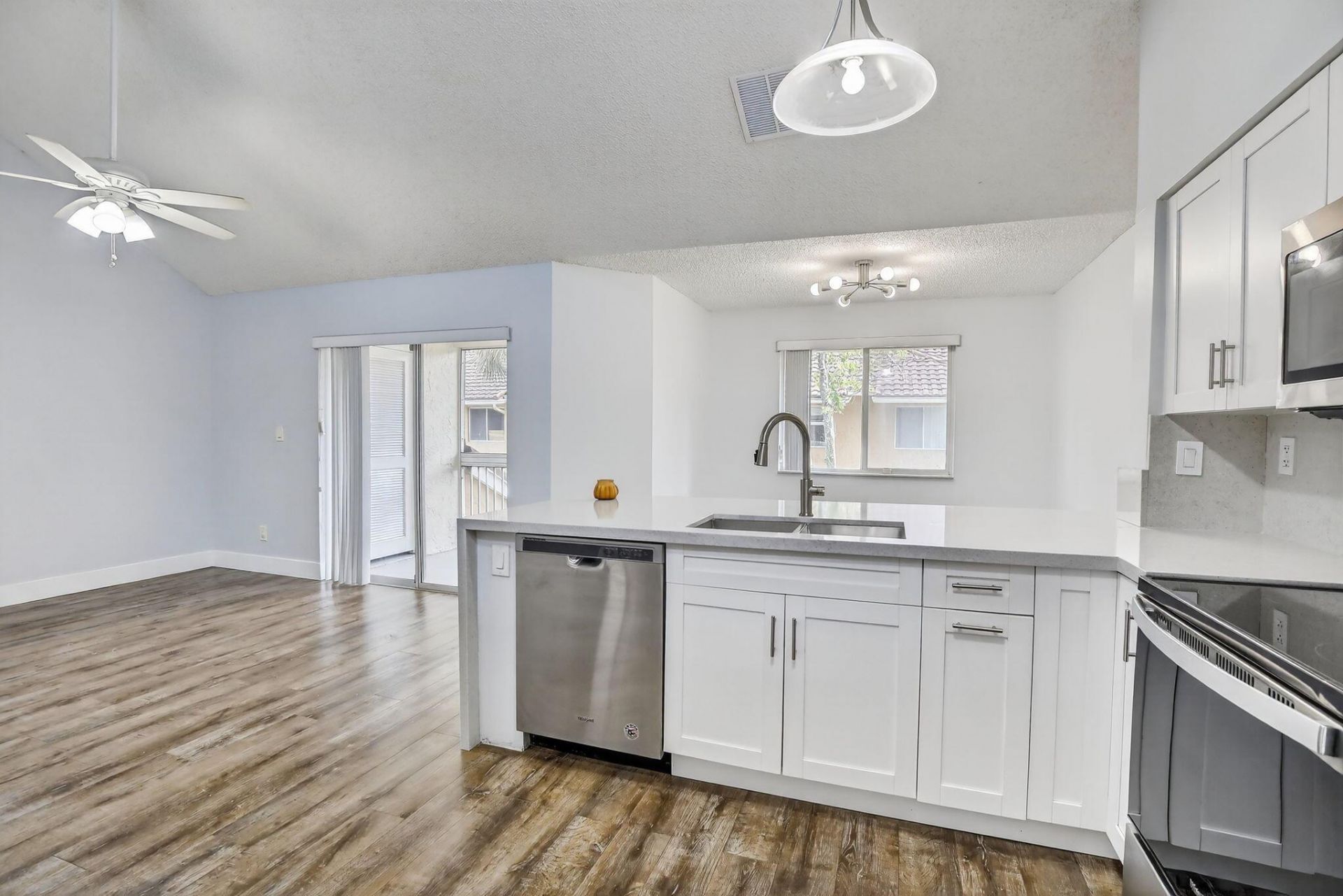 832 NW 92nd Avenue, Plantation, FL 33324 Photo