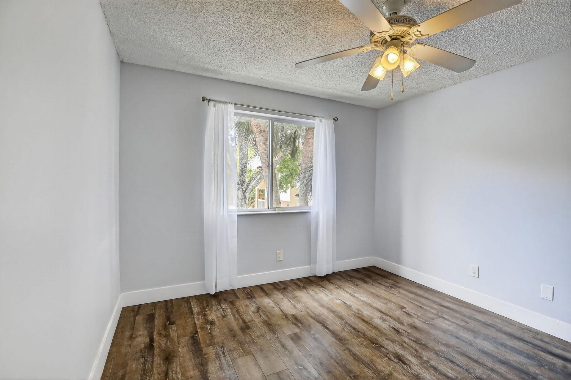 832 NW 92nd Avenue, Plantation, FL 33324 Photo