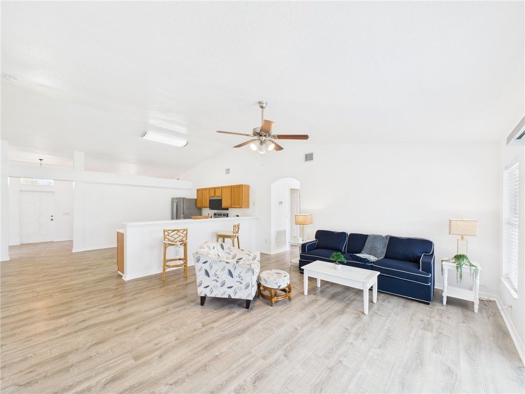 8135 100th Avenue, Vero Beach, FL 32967 Photo