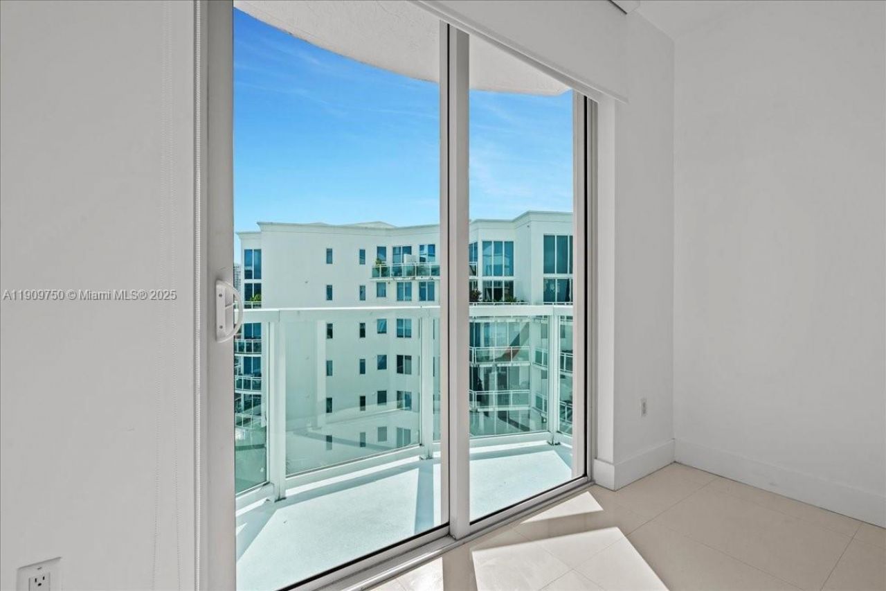 3030 NE 188 Street, Unit 604, Aventura, FL 33180 Photo