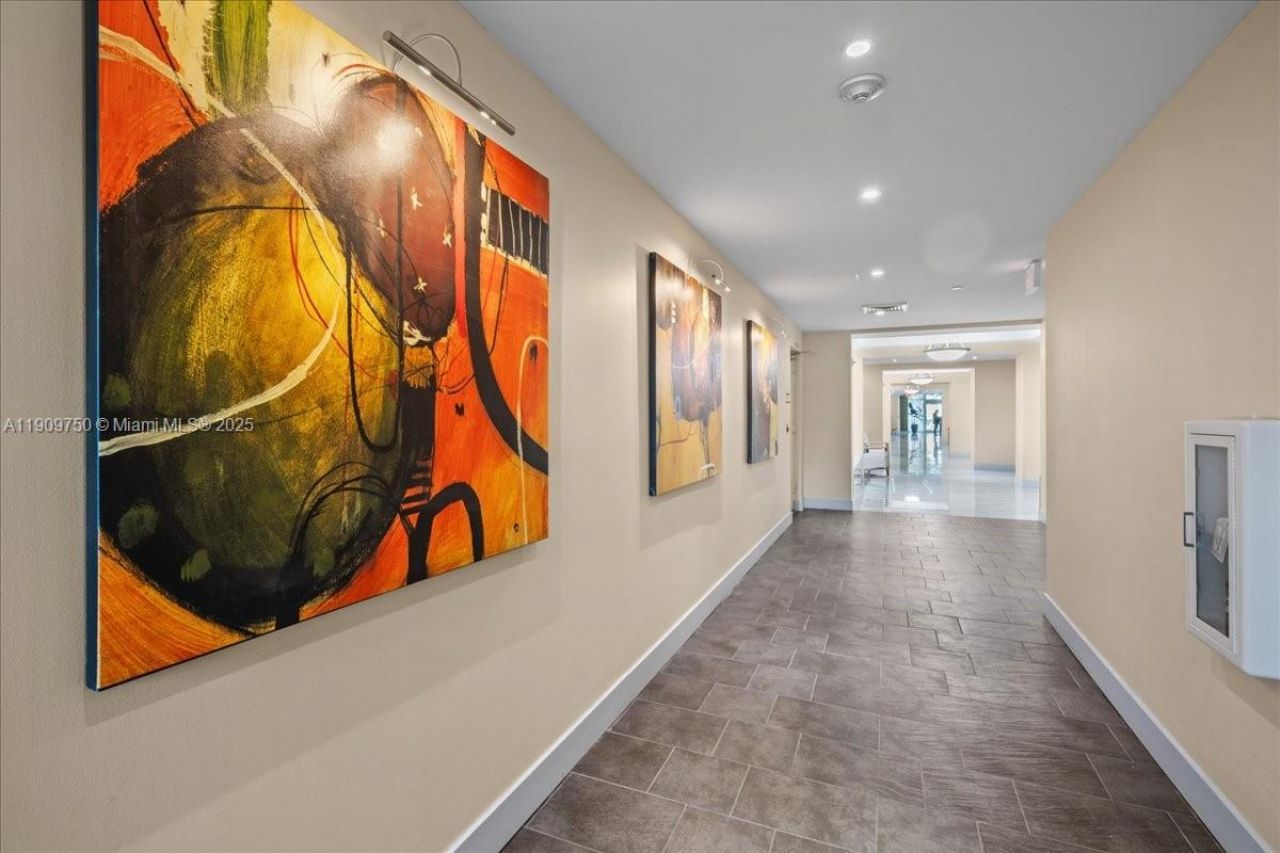 3030 NE 188 Street, Unit 604, Aventura, FL 33180 Photo