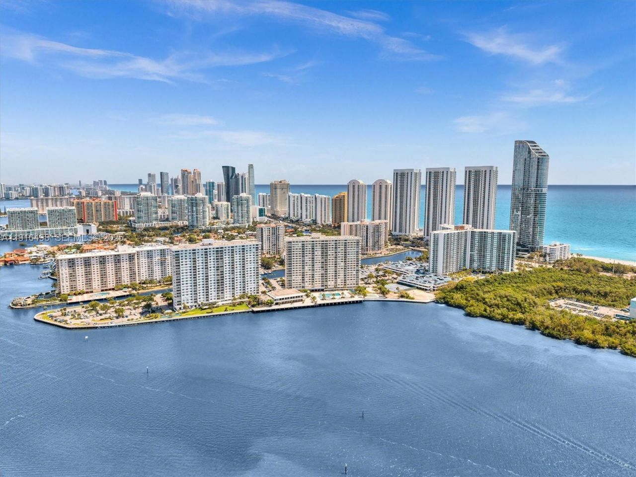 300 Bayview Dr, Unit 902, Sunny Isles Beach, FL 33160 Photo