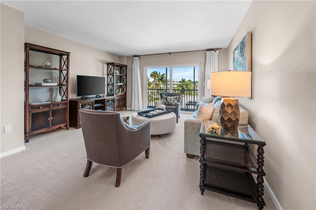 1977 Gulf Shore Blvd N, Unit 306, Naples, FL 34102 Photo