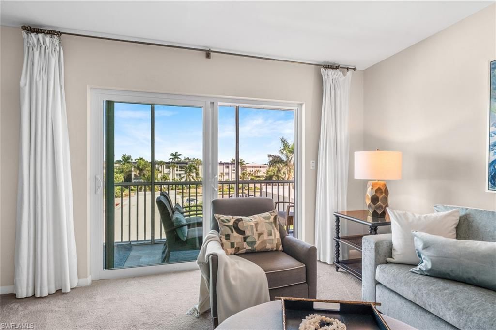 1977 Gulf Shore Blvd N, Unit 306, Naples, FL 34102 Photo