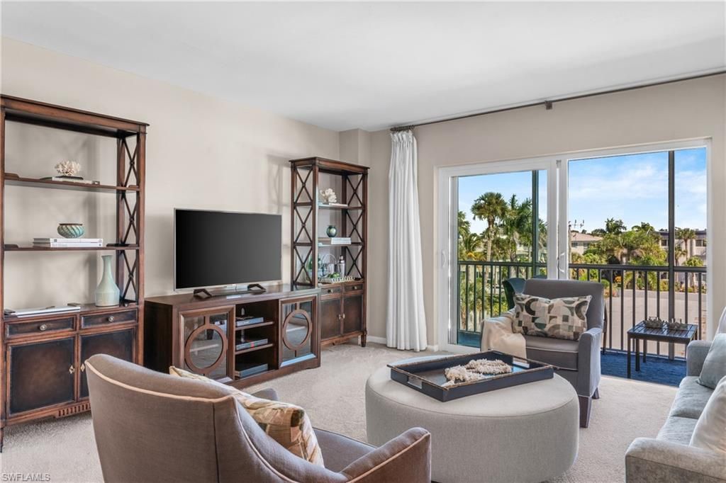 1977 Gulf Shore Blvd N, Unit 306, Naples, FL 34102 Photo