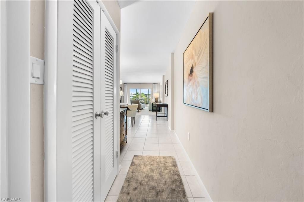 1977 Gulf Shore Blvd N, Unit 306, Naples, FL 34102 Photo