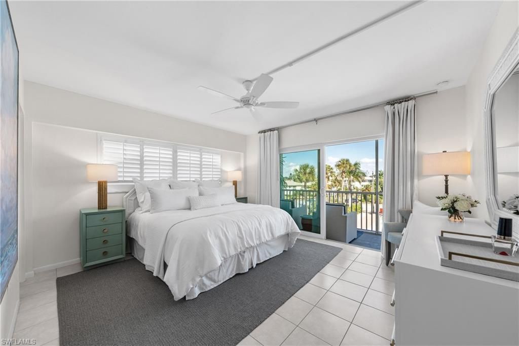 1977 Gulf Shore Blvd N, Unit 306, Naples, FL 34102 Photo