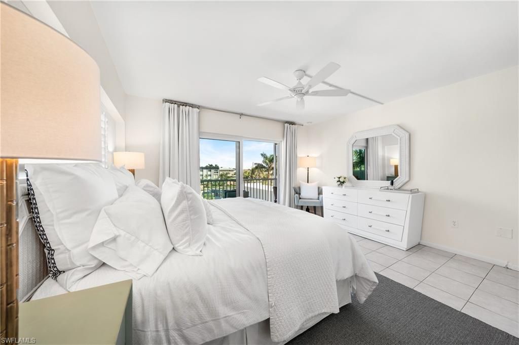 1977 Gulf Shore Blvd N, Unit 306, Naples, FL 34102 Photo