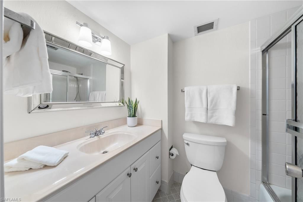 1977 Gulf Shore Blvd N, Unit 306, Naples, FL 34102 Photo