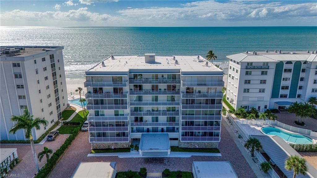 1977 Gulf Shore Blvd N, Unit 306, Naples, FL 34102 Photo
