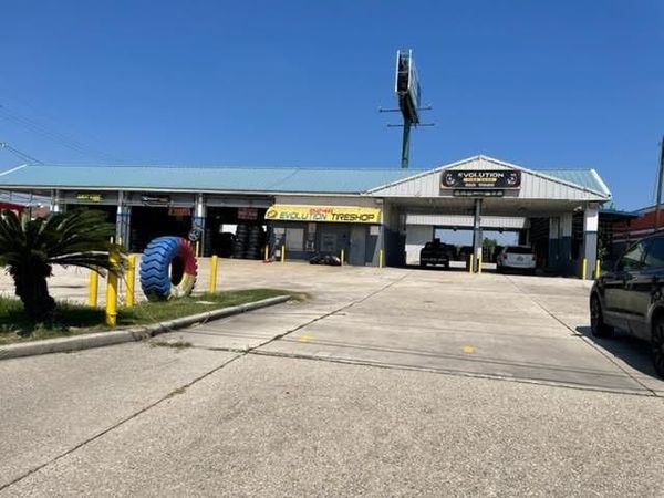 6246 WESTBANK EXPRESS Way, Marrero, LA 70072