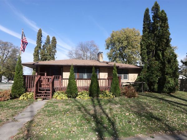 28 5th Avenue NW, Dayton, IA 50530