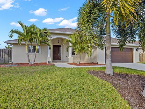 5957 NW Brenda Circle, Port St. Lucie, FL 34986