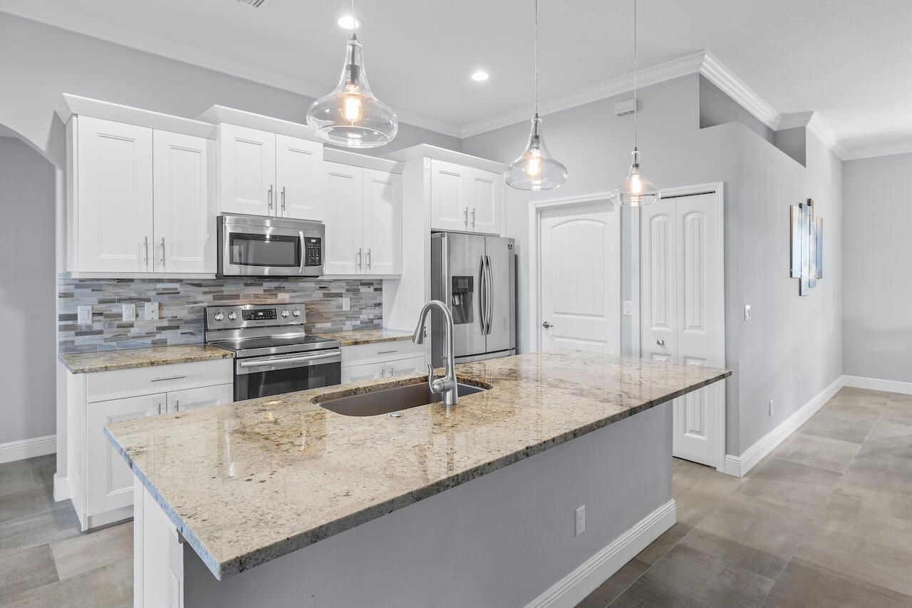 5957 NW Brenda Circle, Port Saint Lucie, FL 34986 Photo