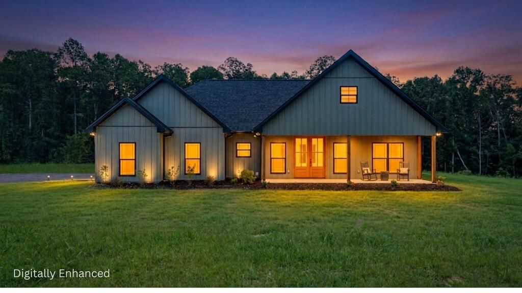 1458 Taylor Place Rd Jamestown, TN 38556