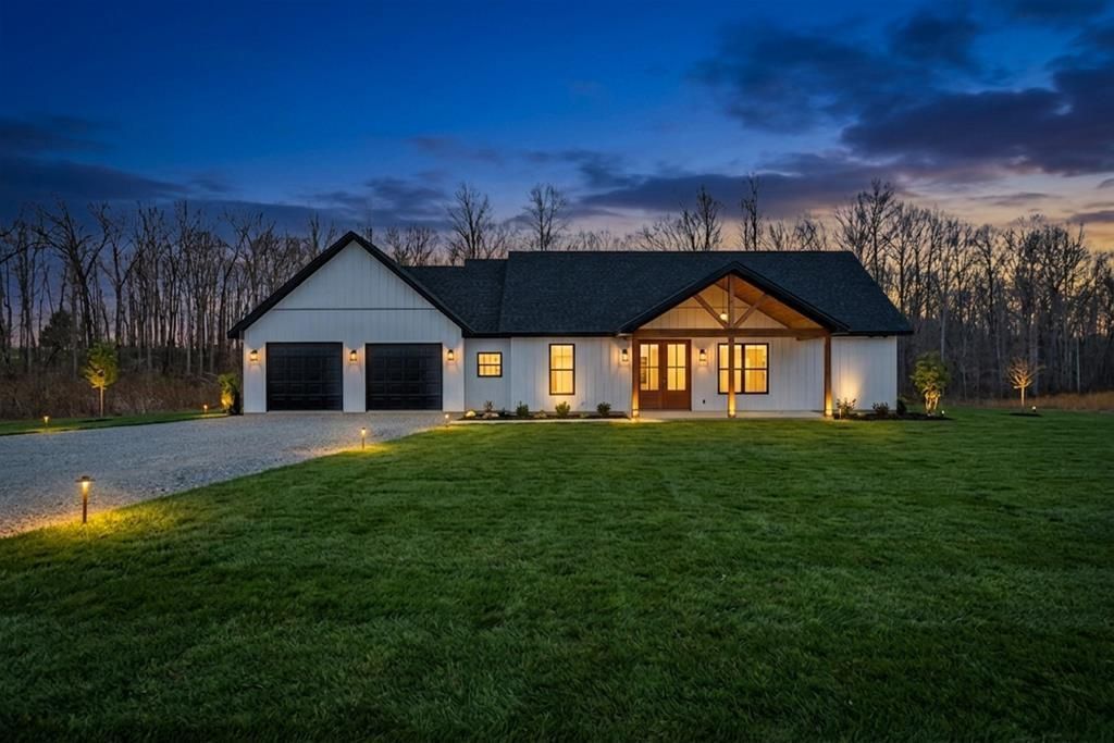 1468 Taylor Place Rd Jamestown, TN 38556