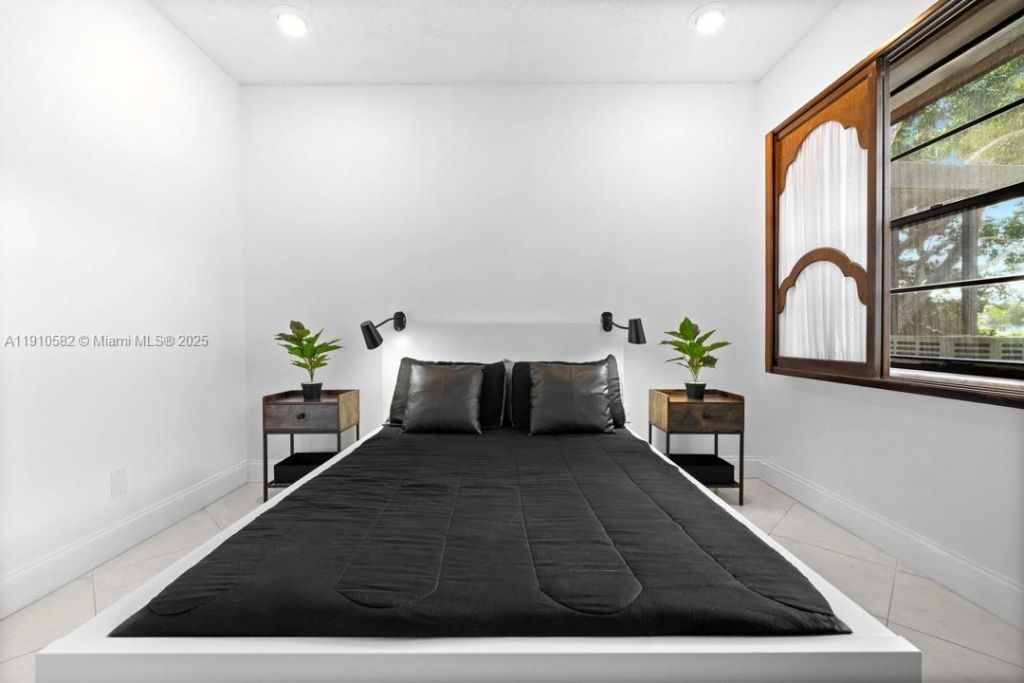 6417 W Pinehurst Cir W, Unit E23, Tamarac, FL 33321 Photo