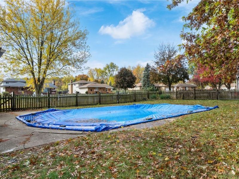 5658 N Circle View Drive, Seven Hills, OH 44131 Photo 22