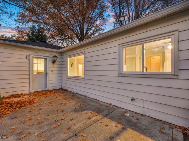 5951 Rockport Lane, Cleveland, OH 44126 Photo 12