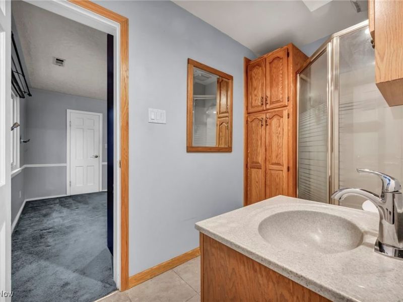 5951 Rockport Lane, Cleveland, OH 44126 Photo 27