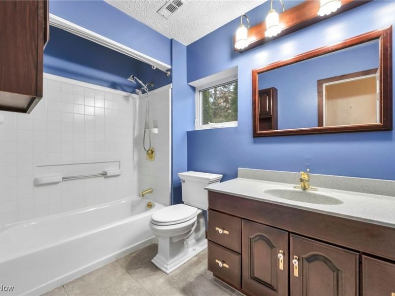 5951 Rockport Lane, Cleveland, OH 44126 Photo 31