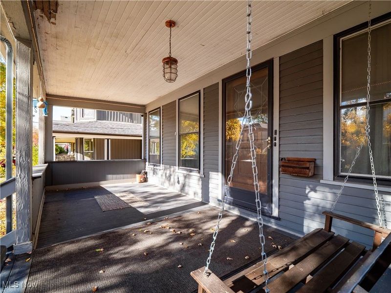 6110 W Clinton Avenue, Cleveland, OH 44102 Photo 2