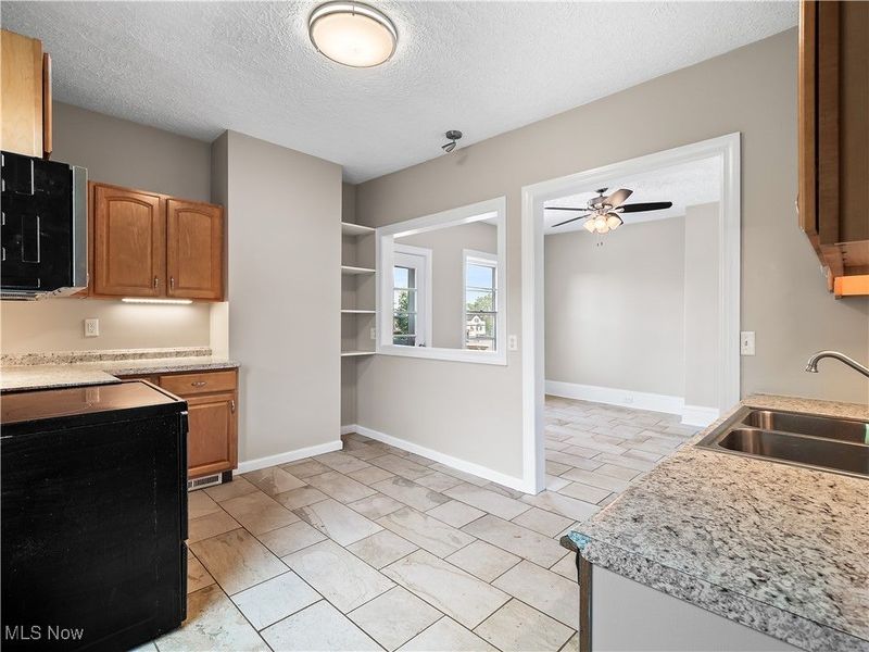 6110 W Clinton Avenue, Cleveland, OH 44102 Photo 24