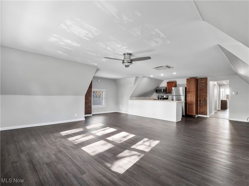 6110 W Clinton Avenue, Cleveland, OH 44102 Photo 35