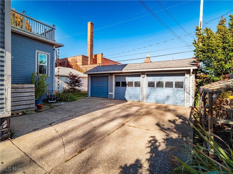 6110 W Clinton Avenue, Cleveland, OH 44102 Photo 43