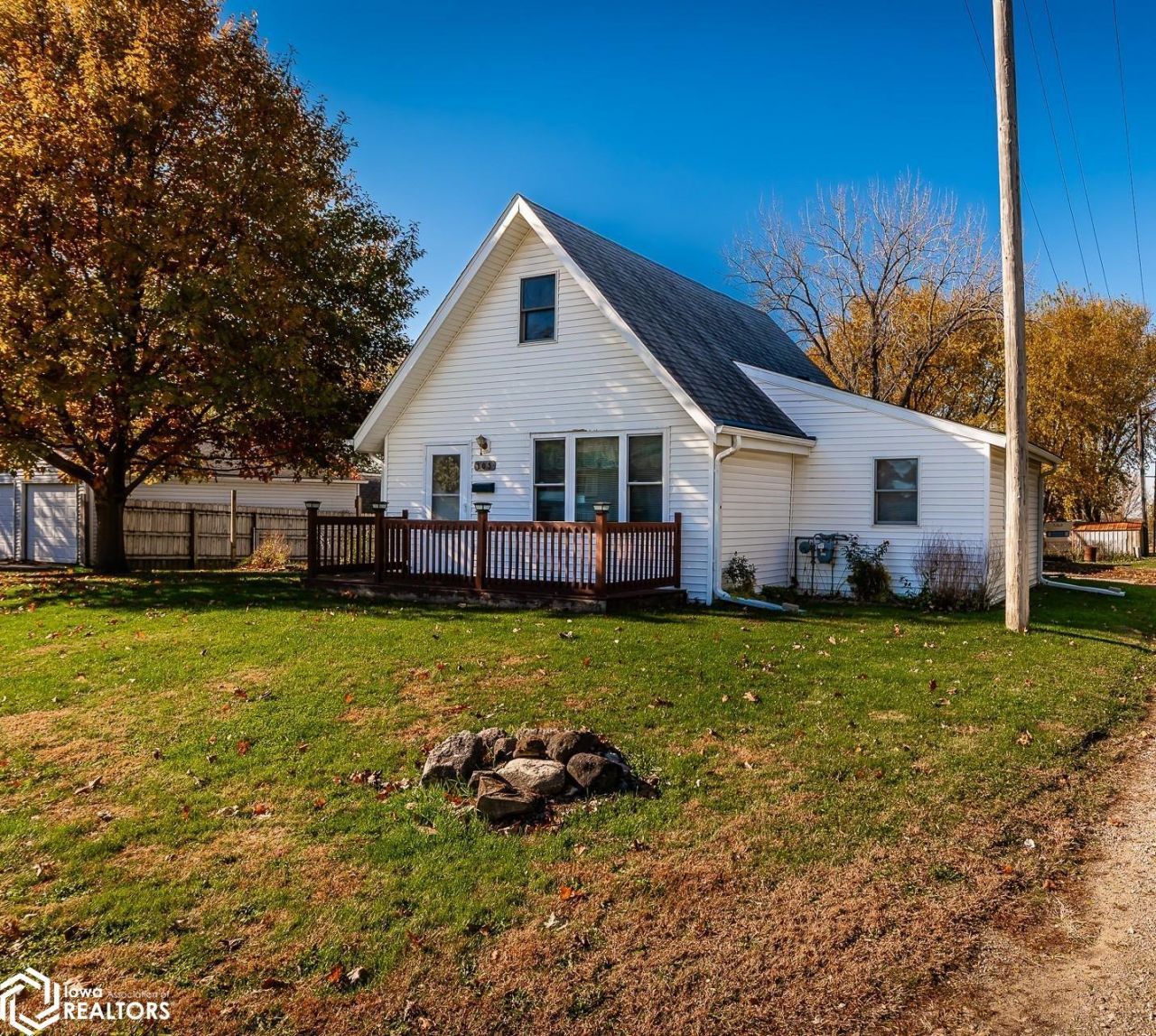 105 S Dubuque Street, Albion, IA 50005 Main Photo