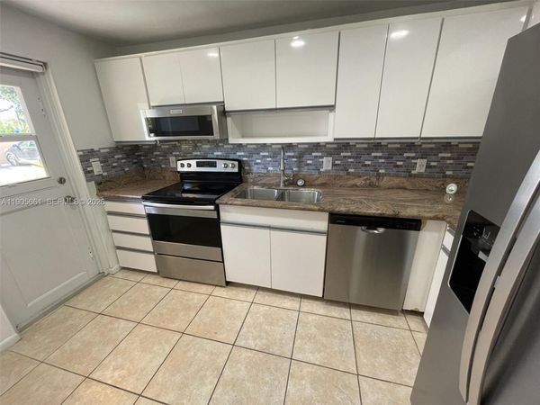 4500 N Federal Hwy, Unit 102A, Lighthouse Point, FL 33064