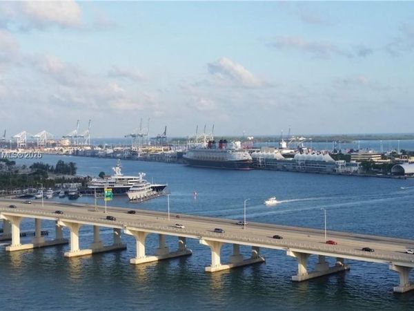 Unit 23J, Miami, FL 33132