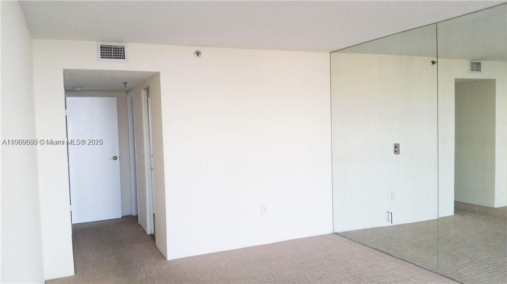 Please Call For Address, Unit 23J, Miami, FL 33132 Photo