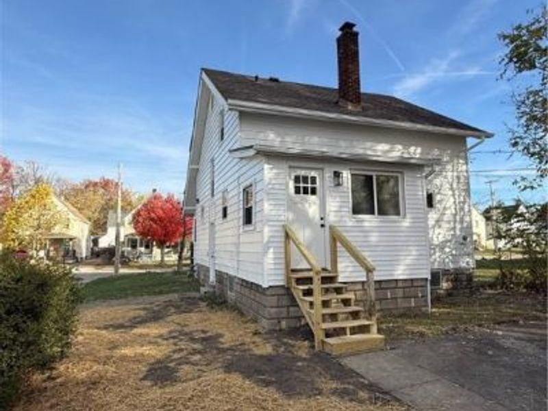 1101 West Avenue, Elyria, OH 44035 Photo 3