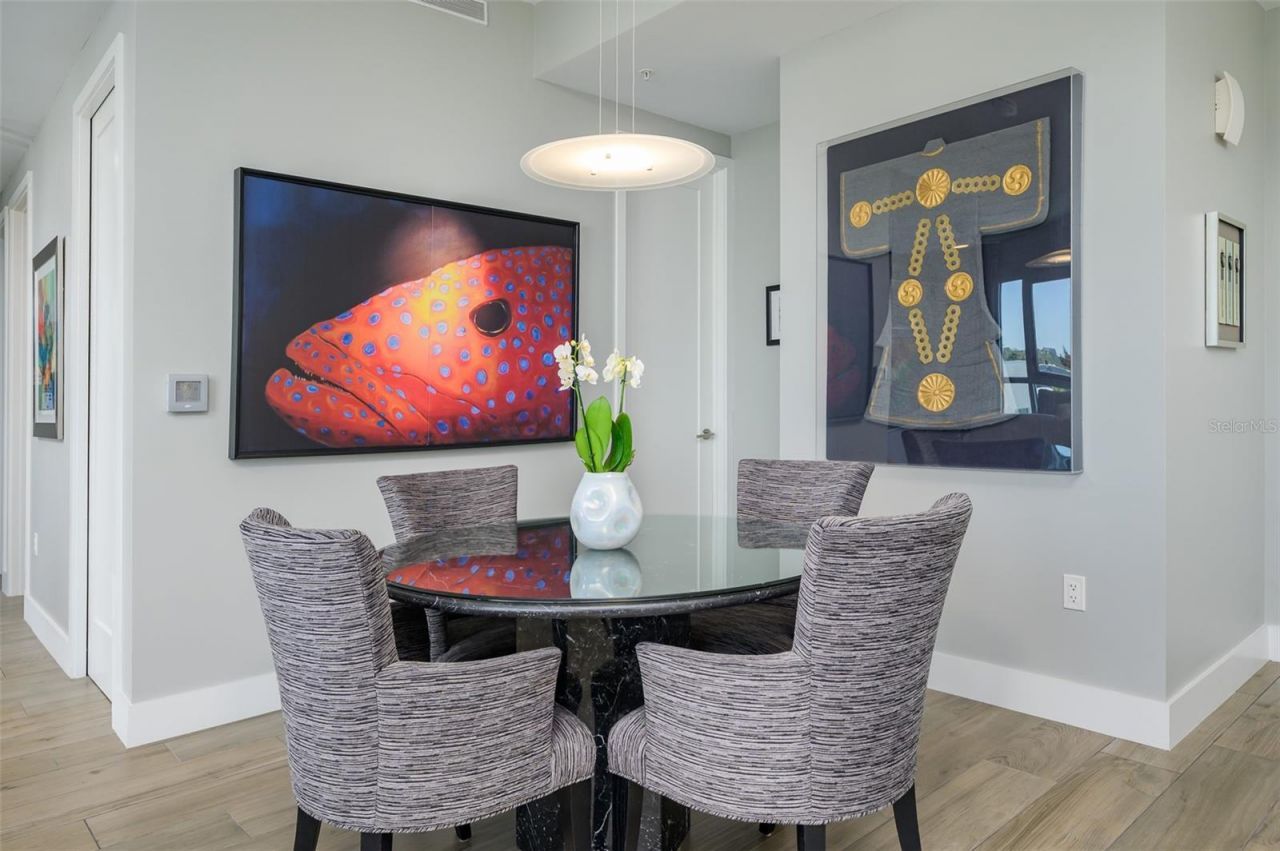 635 S Orange Avenue, Unit 404, Sarasota, FL 34236 Photo