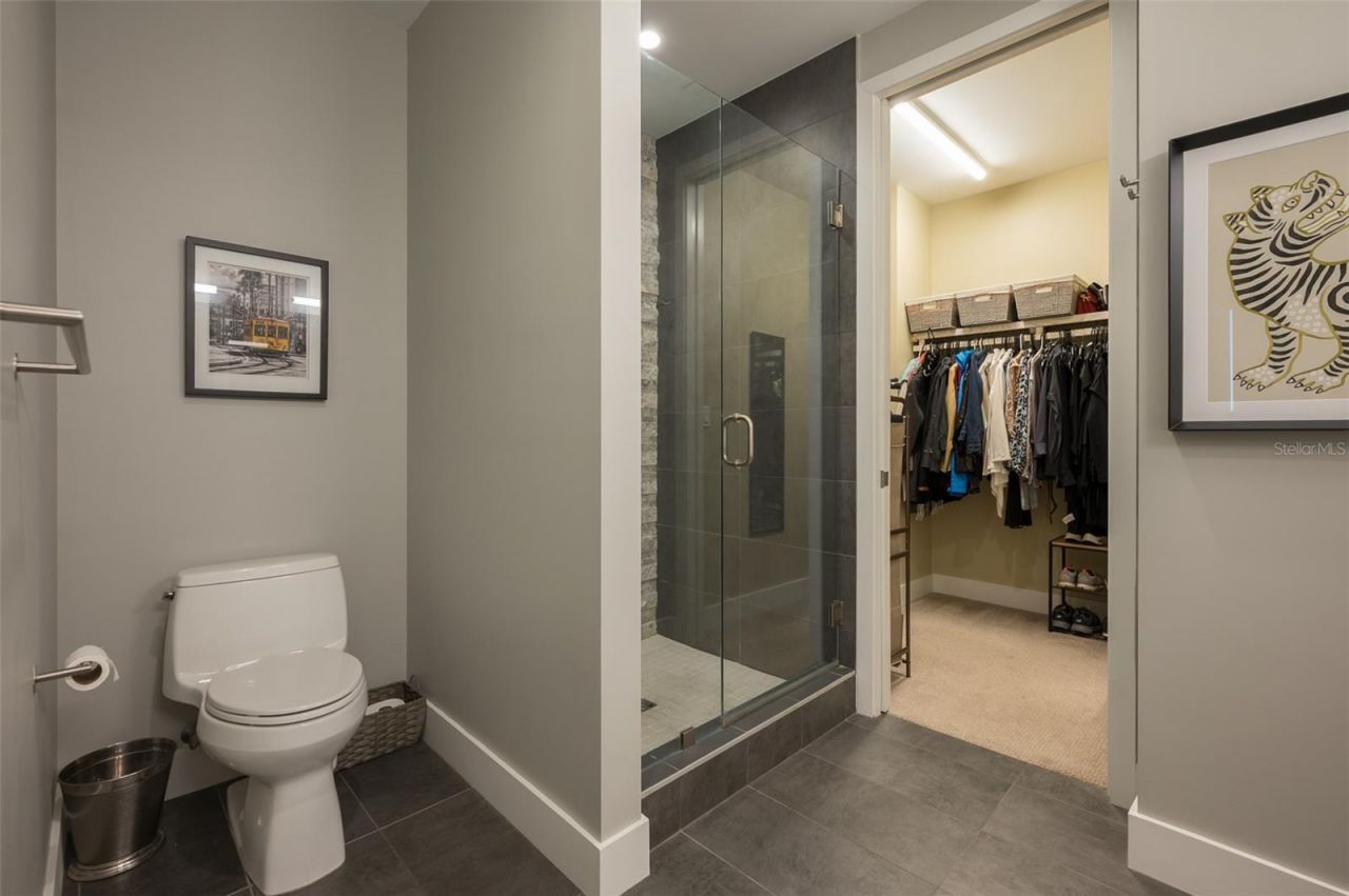 635 S Orange Avenue, Unit 404, Sarasota, FL 34236 Photo