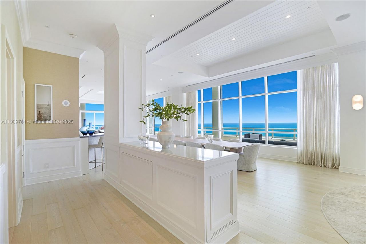 4401 Collins Ave, Unit PH South, Miami Beach, FL 33140 Photo